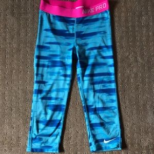 Nike Pro Capri Leggings